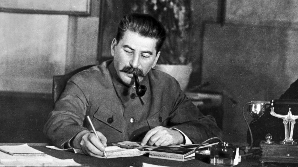 The Rise of the Dictators — S1E1 — Tearing Down the Old