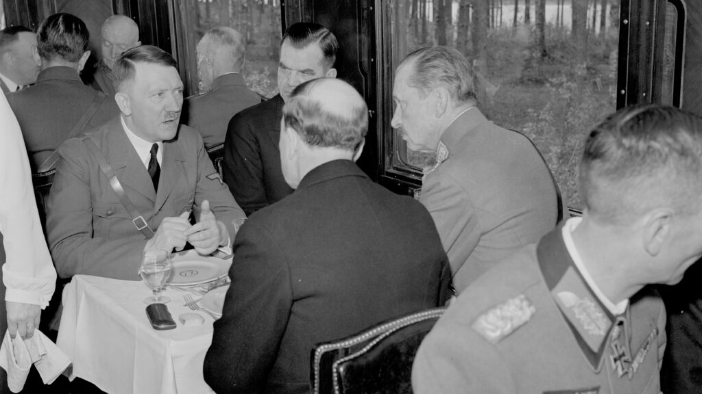 Hitler proti Stalinovi - S1E2 - 102