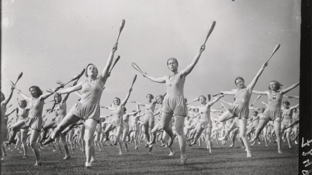 Viața în epoca lui Hitler — S1E2 — 102